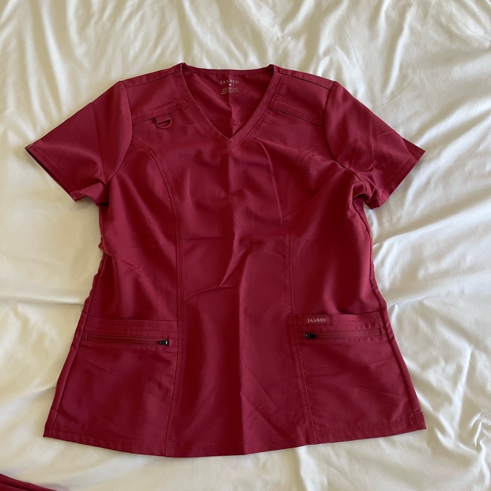 Jaanuu Women's M/P Scrub Pants and Top - Picture 4 of 11
